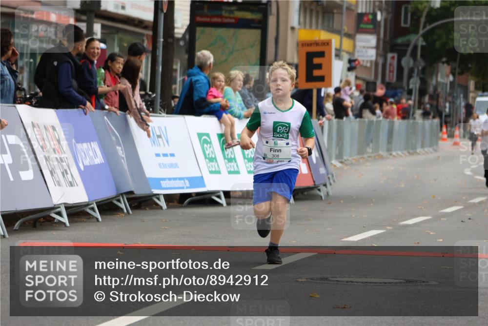 21.09.2025 - PSD Bank Halbmarathon Strokosch-Dieckow http://msf.ph/oto/8942912 21.09.2025 10:33:39 Ziel 308, 363 meine-sportfotos.de