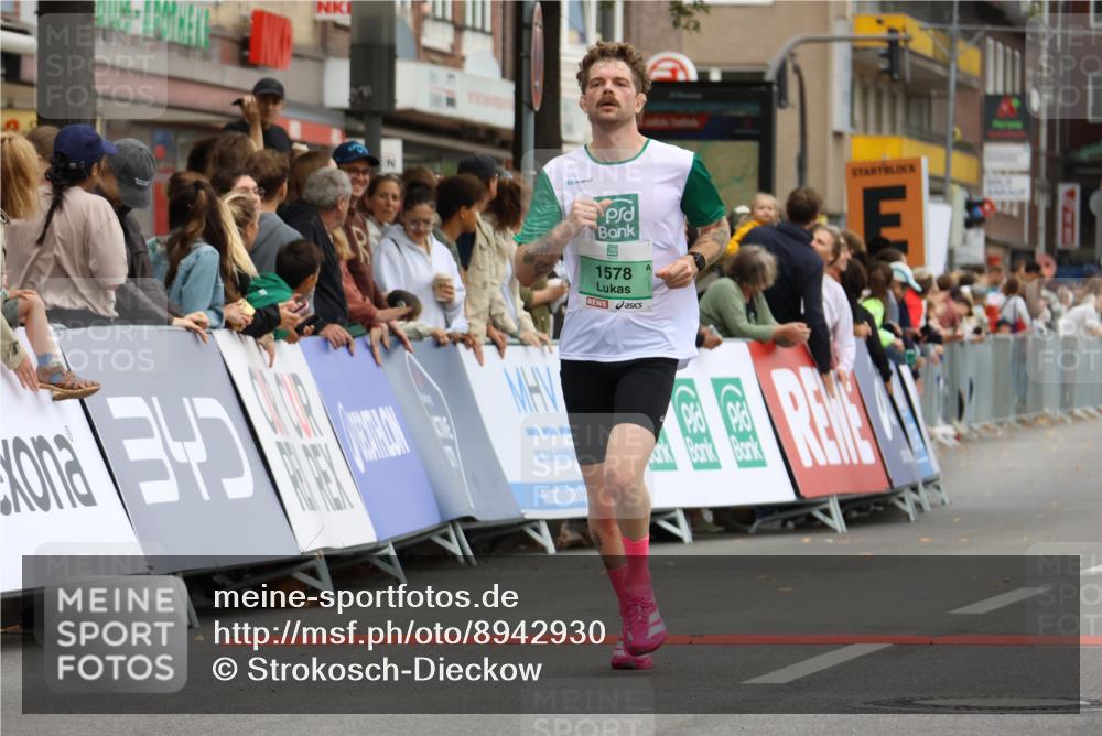 21.09.2025 - PSD Bank Halbmarathon Strokosch-Dieckow http://msf.ph/oto/8942930 21.09.2025 11:35:00 Ziel 1089, 1578, 2007 meine-sportfotos.de