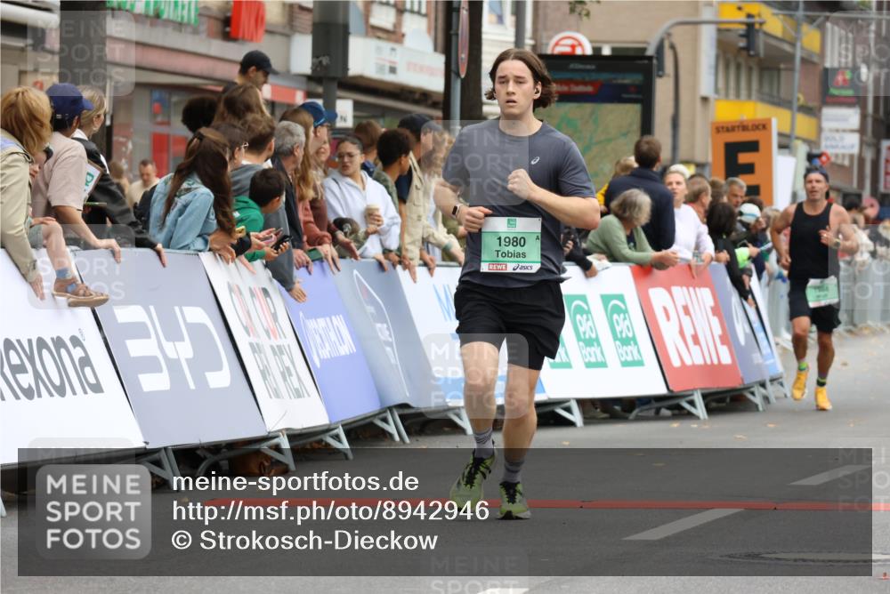 21.09.2025 - PSD Bank Halbmarathon Strokosch-Dieckow http://msf.ph/oto/8942946 21.09.2025 11:35:16 Ziel 1184, 1454, 1980, 1988, 2034, 2035, 2094 meine-sportfotos.de
