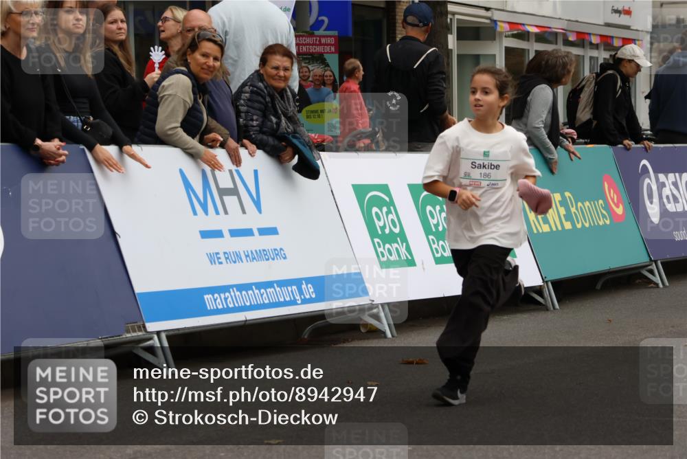 21.09.2025 - PSD Bank Halbmarathon Strokosch-Dieckow http://msf.ph/oto/8942947 21.09.2025 10:33:53 Ziel 185, 186 meine-sportfotos.de