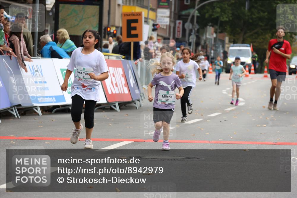 21.09.2025 - PSD Bank Halbmarathon Strokosch-Dieckow http://msf.ph/oto/8942979 21.09.2025 10:34:17 Ziel 180, 181, 188, 280 meine-sportfotos.de