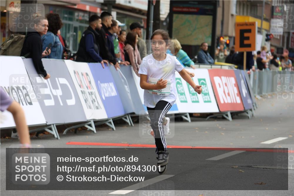 21.09.2025 - PSD Bank Halbmarathon Strokosch-Dieckow http://msf.ph/oto/8943001 21.09.2025 10:34:22 Ziel 180, 181, 188, 280, 313 meine-sportfotos.de