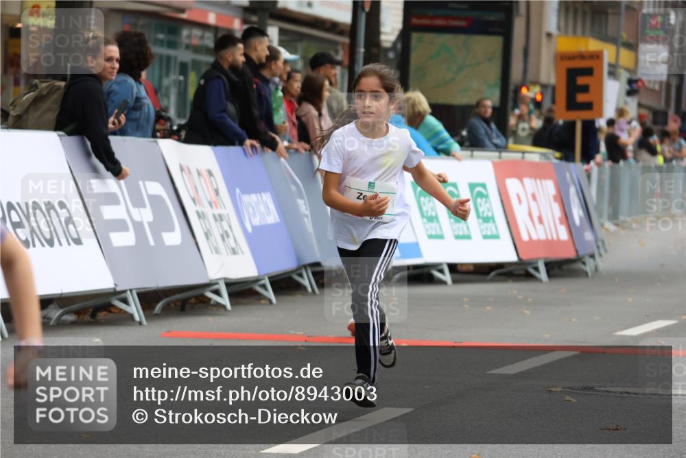 21.09.2025 - PSD Bank Halbmarathon Strokosch-Dieckow http://msf.ph/oto/8943003 21.09.2025 10:34:22 Ziel 180, 181, 188, 280, 313 meine-sportfotos.de