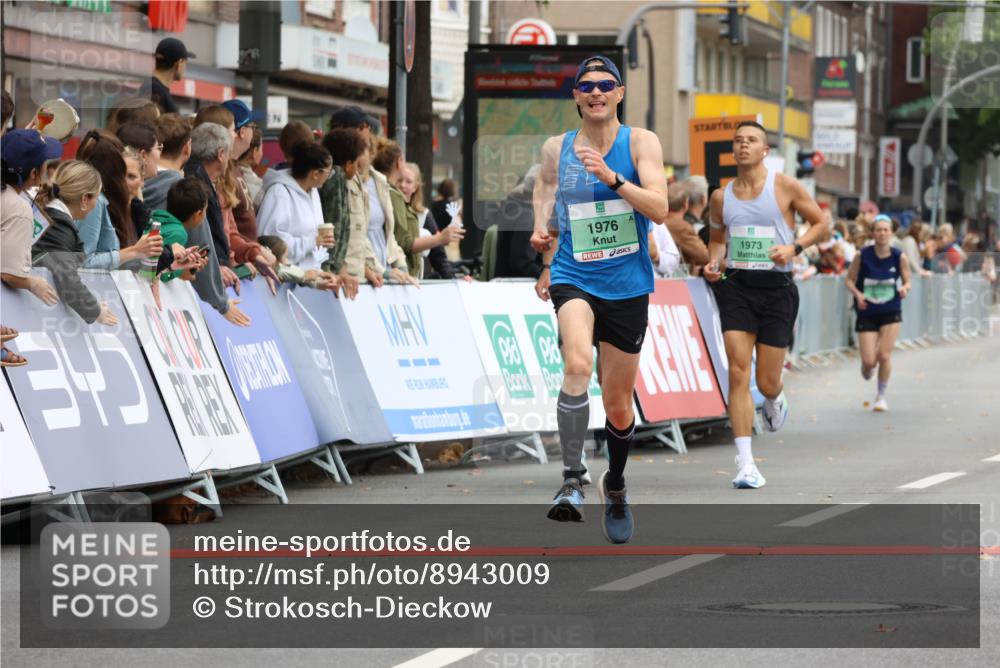 21.09.2025 - PSD Bank Halbmarathon Strokosch-Dieckow http://msf.ph/oto/8943009 21.09.2025 11:35:42 Ziel 1330, 1705, 1921, 1973, 1976, 2000 meine-sportfotos.de