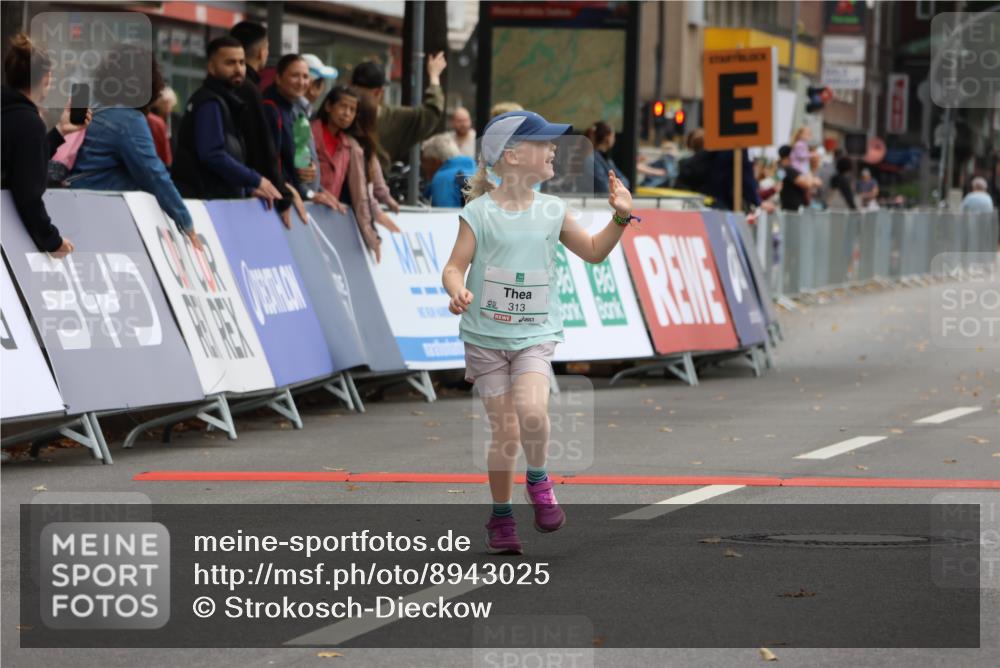 21.09.2025 - PSD Bank Halbmarathon Strokosch-Dieckow http://msf.ph/oto/8943025 21.09.2025 10:34:30 Ziel 180, 188, 313 meine-sportfotos.de