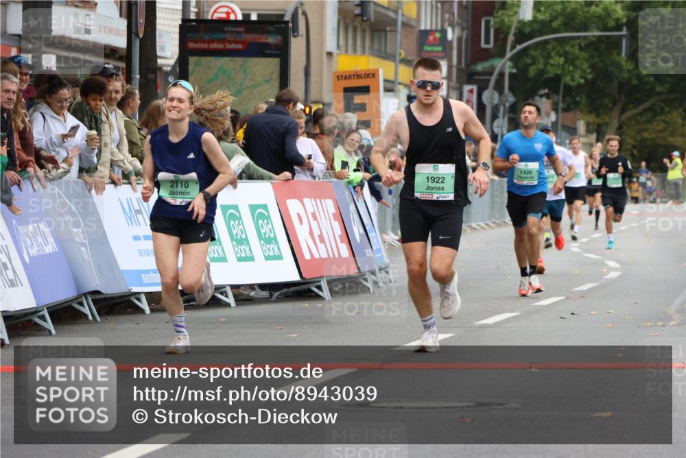 21.09.2025 - PSD Bank Halbmarathon Strokosch-Dieckow http://msf.ph/oto/8943039 21.09.2025 11:35:48 Ziel 1426, 1921, 1922, 1973, 1976, 2110 meine-sportfotos.de