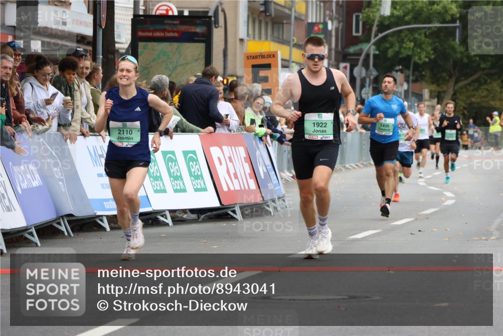 21.09.2025 - PSD Bank Halbmarathon Strokosch-Dieckow http://msf.ph/oto/8943041 21.09.2025 11:35:49 Ziel 1426, 1921, 1922, 1973, 1976, 2110 meine-sportfotos.de
