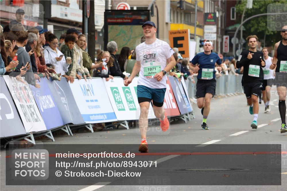 21.09.2025 - PSD Bank Halbmarathon Strokosch-Dieckow http://msf.ph/oto/8943071 21.09.2025 11:35:56 Ziel 1426, 1922, 1952, 1971, 2033, 2051, 2110 meine-sportfotos.de