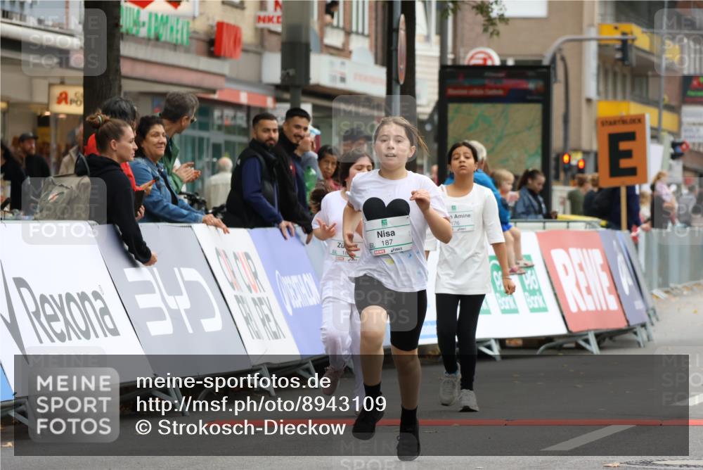 21.09.2025 - PSD Bank Halbmarathon Strokosch-Dieckow http://msf.ph/oto/8943109 21.09.2025 10:36:01 Ziel 176, 182, 184, 187, 290 meine-sportfotos.de