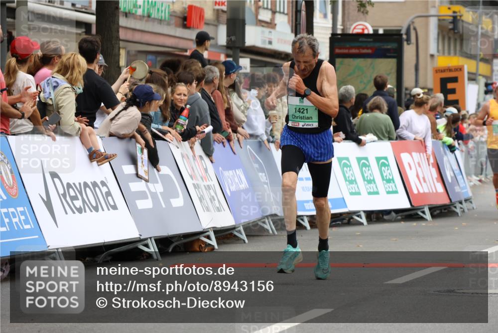 21.09.2025 - PSD Bank Halbmarathon Strokosch-Dieckow http://msf.ph/oto/8943156 21.09.2025 11:36:34 Ziel 1421, 1563, 1910, 2039, 2398 meine-sportfotos.de
