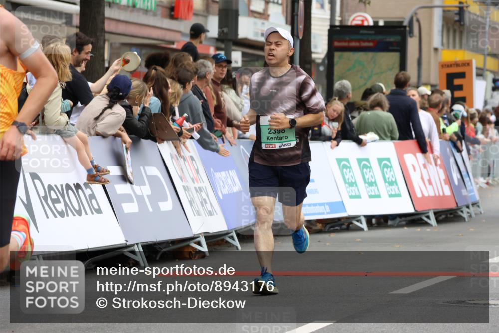 21.09.2025 - PSD Bank Halbmarathon Strokosch-Dieckow http://msf.ph/oto/8943176 21.09.2025 11:36:40 Ziel 1421, 1563, 1646, 1910, 2030, 2398 meine-sportfotos.de