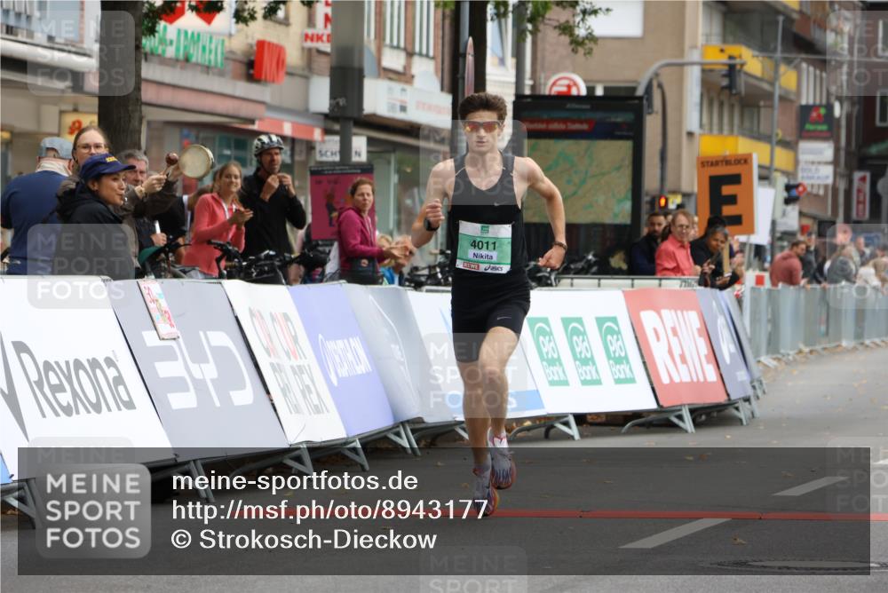 21.09.2025 - PSD Bank Halbmarathon Strokosch-Dieckow http://msf.ph/oto/8943177 21.09.2025 11:06:57 Ziel 4011 meine-sportfotos.de