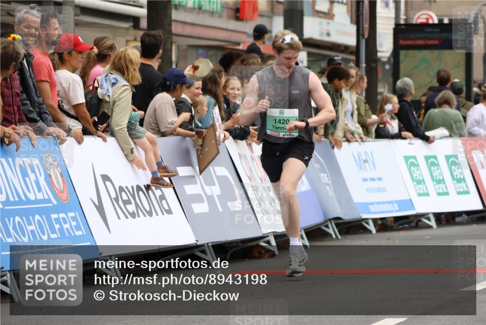 21.09.2025 - PSD Bank Halbmarathon Strokosch-Dieckow http://msf.ph/oto/8943198 21.09.2025 11:36:49 Ziel 1420, 1646, 2030, 2398 meine-sportfotos.de