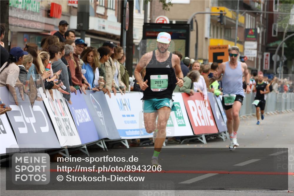 21.09.2025 - PSD Bank Halbmarathon Strokosch-Dieckow http://msf.ph/oto/8943206 21.09.2025 11:36:57 Ziel 1420, 1902, 2031 meine-sportfotos.de