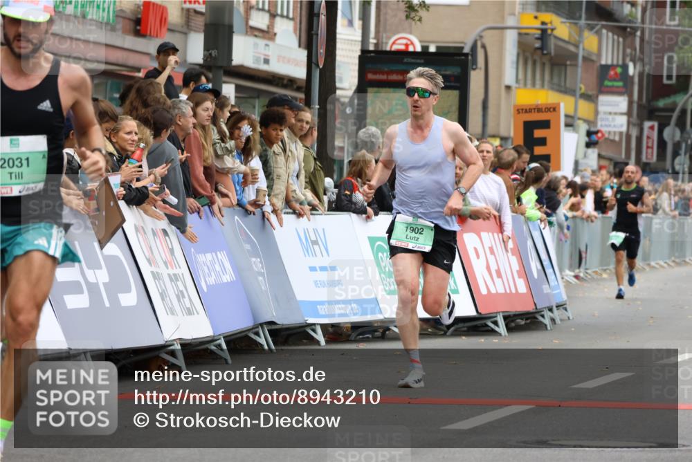 21.09.2025 - PSD Bank Halbmarathon Strokosch-Dieckow http://msf.ph/oto/8943210 21.09.2025 11:36:59 Ziel 1420, 1902, 2031 meine-sportfotos.de