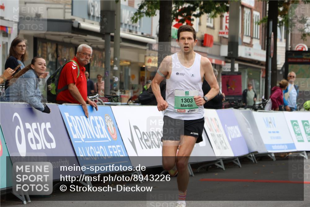 21.09.2025 - PSD Bank Halbmarathon Strokosch-Dieckow http://msf.ph/oto/8943226 21.09.2025 11:09:46 Ziel 1303 meine-sportfotos.de