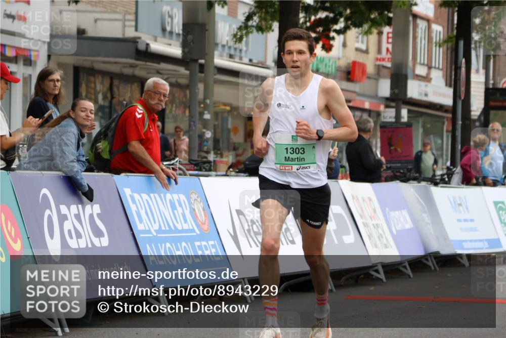 21.09.2025 - PSD Bank Halbmarathon Strokosch-Dieckow http://msf.ph/oto/8943229 21.09.2025 11:09:47 Ziel 1303 meine-sportfotos.de
