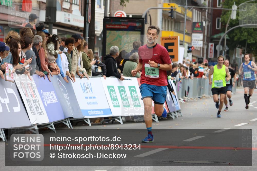 21.09.2025 - PSD Bank Halbmarathon Strokosch-Dieckow http://msf.ph/oto/8943234 21.09.2025 11:37:13 Ziel 1085, 1998, 2032, 2036 meine-sportfotos.de