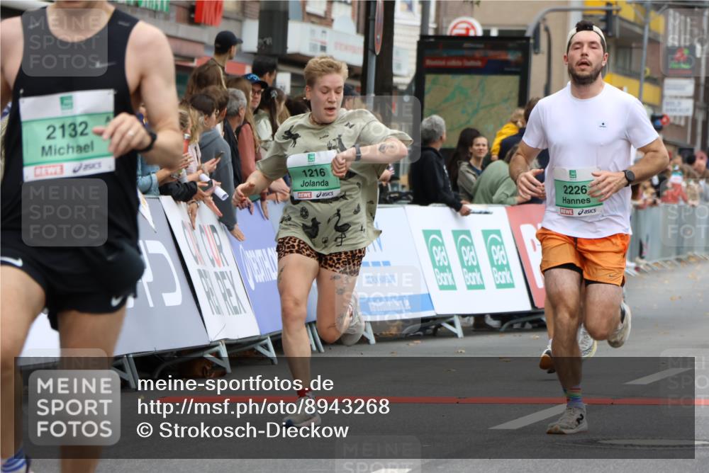 21.09.2025 - PSD Bank Halbmarathon Strokosch-Dieckow http://msf.ph/oto/8943268 21.09.2025 11:37:31 Ziel 1216, 2017, 2120, 2132, 2226, 3999 meine-sportfotos.de