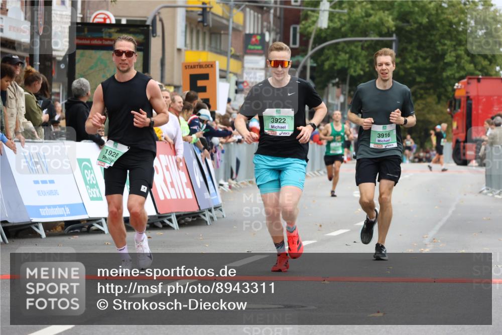 21.09.2025 - PSD Bank Halbmarathon Strokosch-Dieckow http://msf.ph/oto/8943311 21.09.2025 11:37:52 Ziel 1591, 1651, 1928, 3916, 3922 meine-sportfotos.de