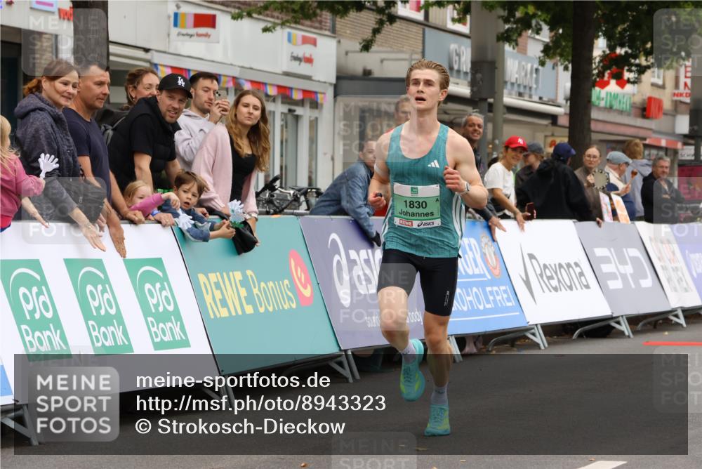 21.09.2025 - PSD Bank Halbmarathon Strokosch-Dieckow http://msf.ph/oto/8943323 21.09.2025 11:13:36 Ziel 1830 meine-sportfotos.de