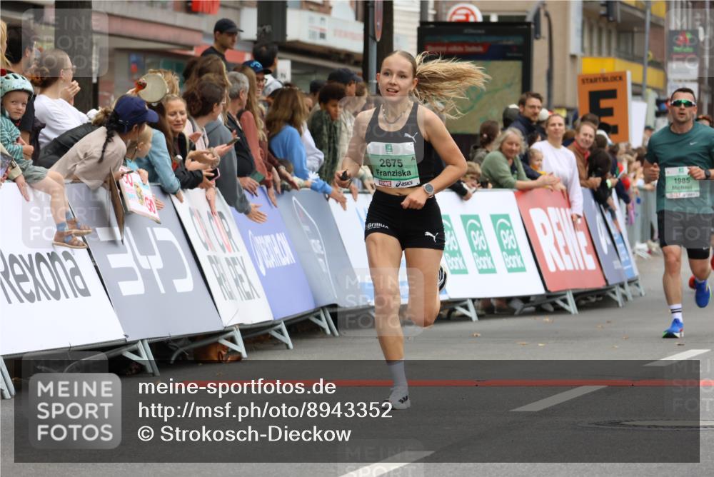 21.09.2025 - PSD Bank Halbmarathon Strokosch-Dieckow http://msf.ph/oto/8943352 21.09.2025 11:38:18 Ziel 1892, 1904, 1985, 2675 meine-sportfotos.de