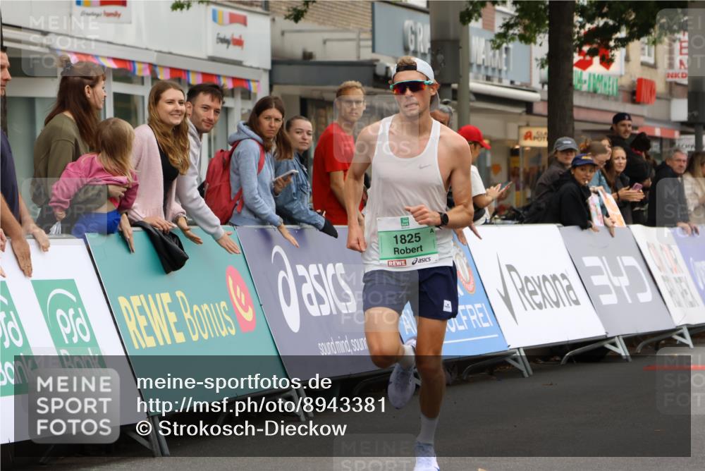 21.09.2025 - PSD Bank Halbmarathon Strokosch-Dieckow http://msf.ph/oto/8943381 21.09.2025 11:15:13 Ziel 1825 meine-sportfotos.de