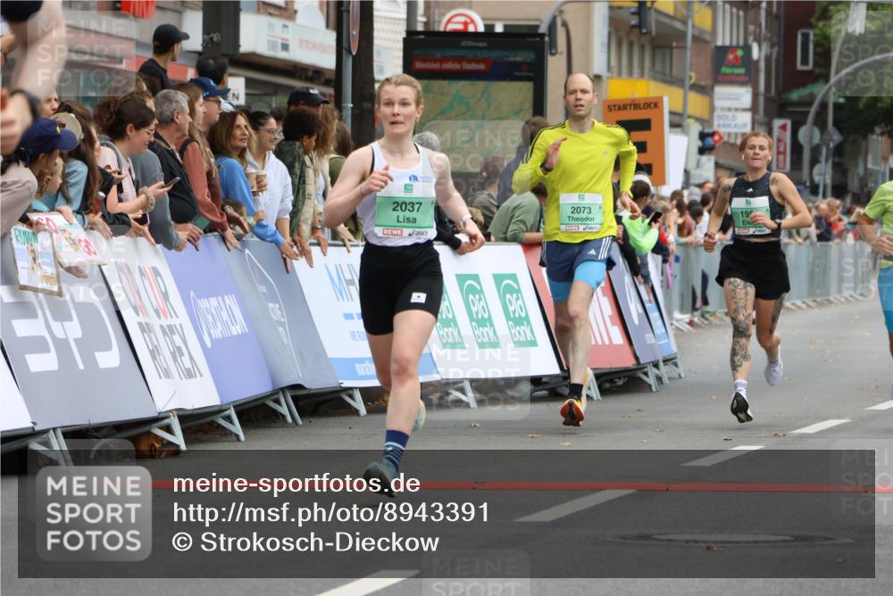 21.09.2025 - PSD Bank Halbmarathon Strokosch-Dieckow http://msf.ph/oto/8943391 21.09.2025 11:38:29 Ziel 1951, 1984, 1985, 2037, 2073, 2077, 2099, 2200 meine-sportfotos.de