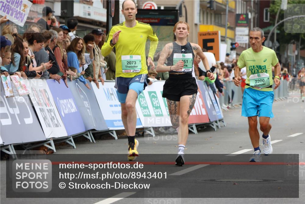 21.09.2025 - PSD Bank Halbmarathon Strokosch-Dieckow http://msf.ph/oto/8943401 21.09.2025 11:38:31 Ziel 1951, 1984, 1985, 2037, 2073, 2077, 2099, 2200 meine-sportfotos.de