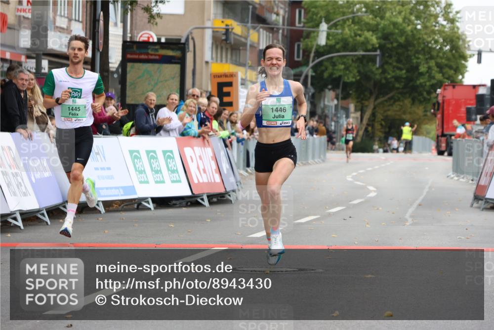 21.09.2025 - PSD Bank Halbmarathon Strokosch-Dieckow http://msf.ph/oto/8943430 21.09.2025 11:16:09 Ziel 1445, 1446 meine-sportfotos.de