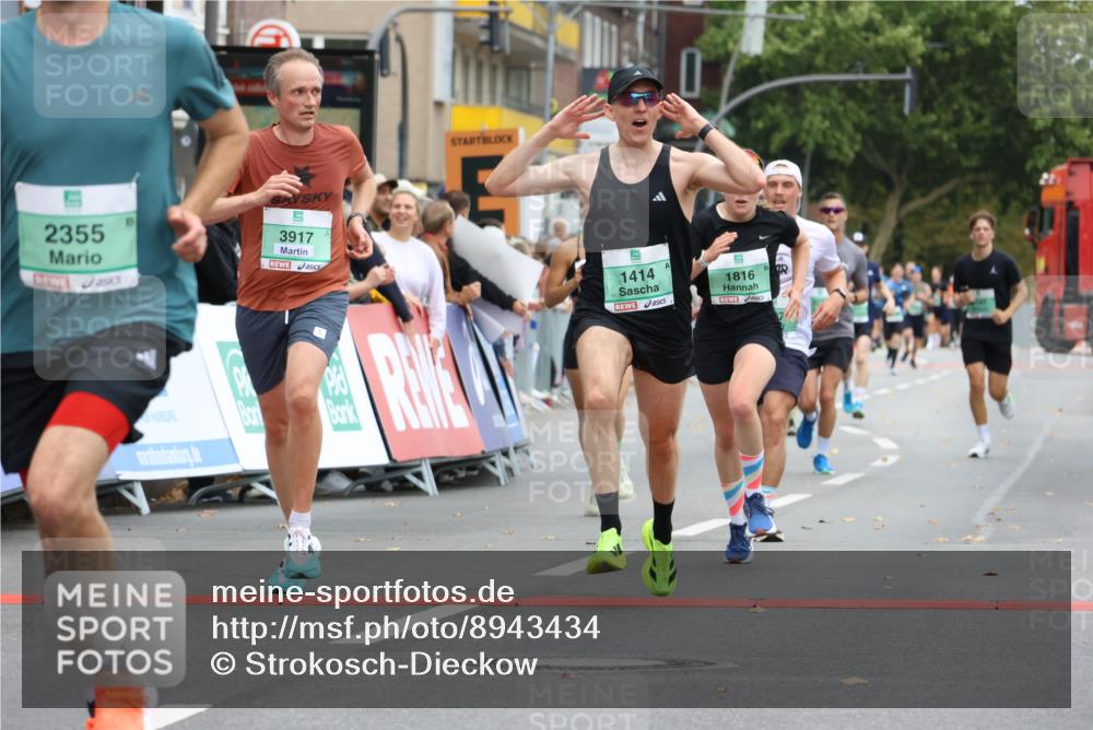 21.09.2025 - PSD Bank Halbmarathon Strokosch-Dieckow http://msf.ph/oto/8943434 21.09.2025 11:38:49 Ziel 1027, 1414, 1816, 1859, 2047, 2079, 2355, 3917 meine-sportfotos.de