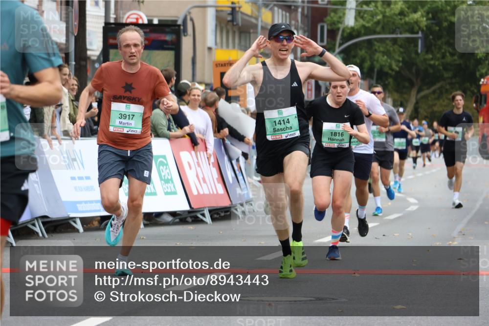 21.09.2025 - PSD Bank Halbmarathon Strokosch-Dieckow http://msf.ph/oto/8943443 21.09.2025 11:38:50 Ziel 1027, 1414, 1816, 1859, 2047, 2079, 2355, 3917 meine-sportfotos.de