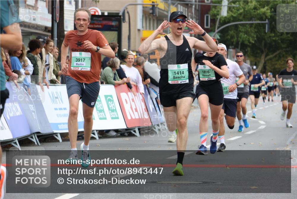 21.09.2025 - PSD Bank Halbmarathon Strokosch-Dieckow http://msf.ph/oto/8943447 21.09.2025 11:38:50 Ziel 1027, 1414, 1816, 1859, 2047, 2079, 2355, 3917 meine-sportfotos.de