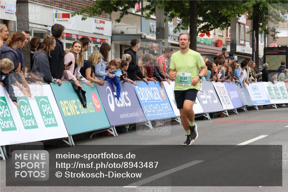 21.09.2025 - PSD Bank Halbmarathon Strokosch-Dieckow http://msf.ph/oto/8943487 21.09.2025 11:39:02 Ziel 1027, 1147, 1917, 2047, 2055, 2079, 2137 meine-sportfotos.de