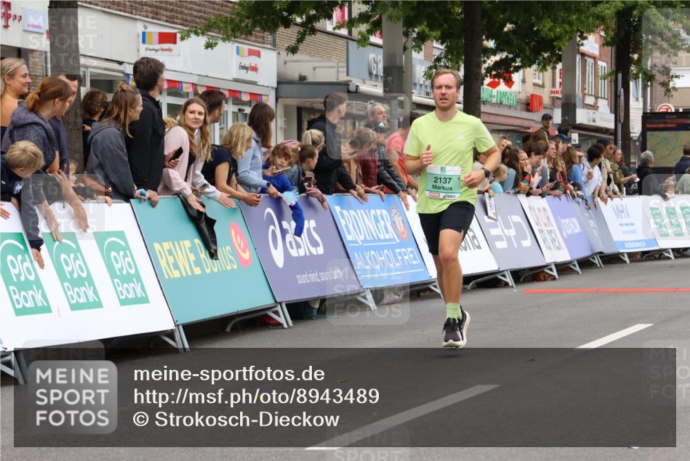 21.09.2025 - PSD Bank Halbmarathon Strokosch-Dieckow http://msf.ph/oto/8943489 21.09.2025 11:39:02 Ziel 1027, 1147, 1917, 2047, 2055, 2079, 2137 meine-sportfotos.de
