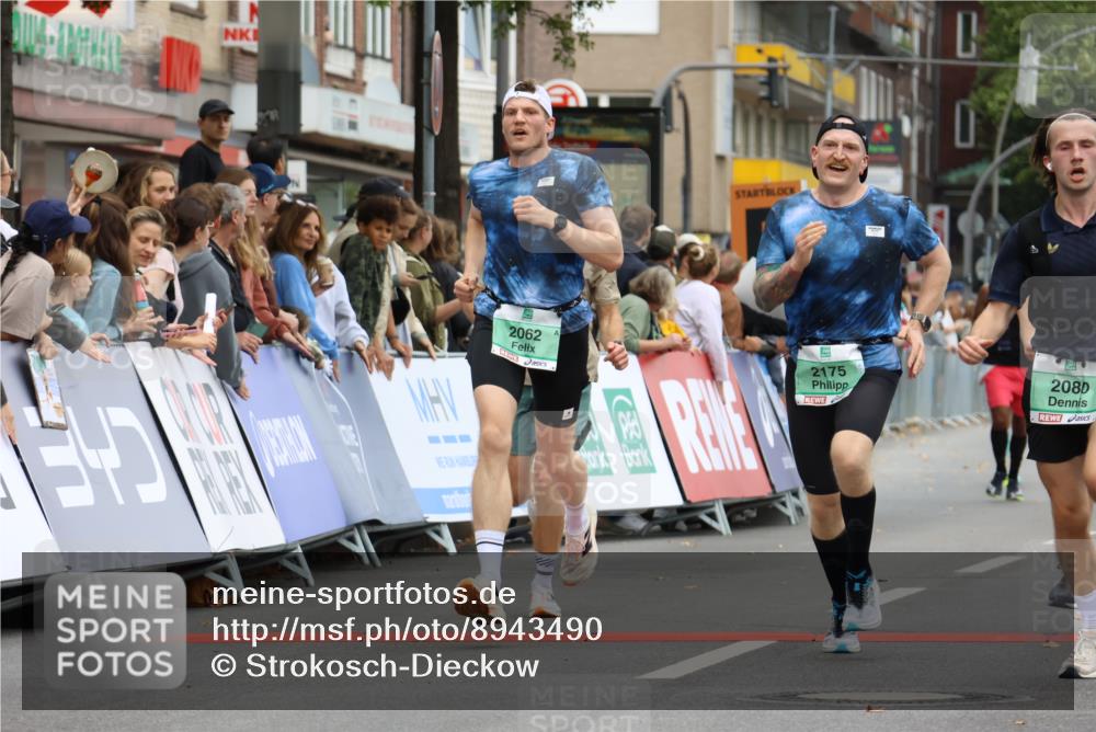 21.09.2025 - PSD Bank Halbmarathon Strokosch-Dieckow http://msf.ph/oto/8943490 21.09.2025 11:39:11 Ziel 1227, 2038, 2062, 2064, 2080, 2175 meine-sportfotos.de