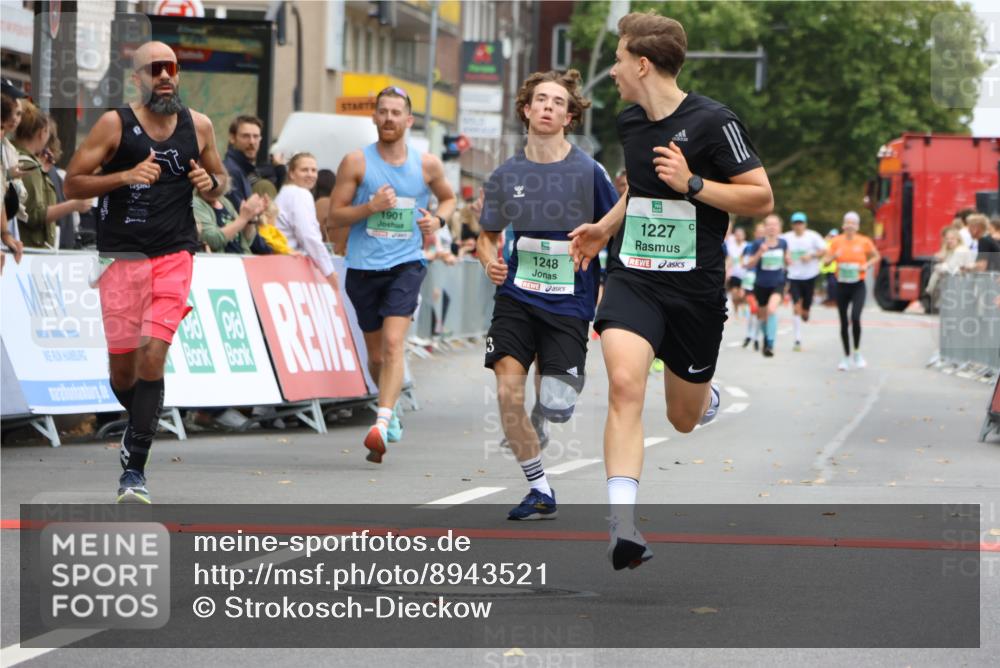 21.09.2025 - PSD Bank Halbmarathon Strokosch-Dieckow http://msf.ph/oto/8943521 21.09.2025 11:39:17 Ziel 1227, 1248, 1416, 1769, 1901, 2038, 2062, 2064, 2080, 2175 meine-sportfotos.de