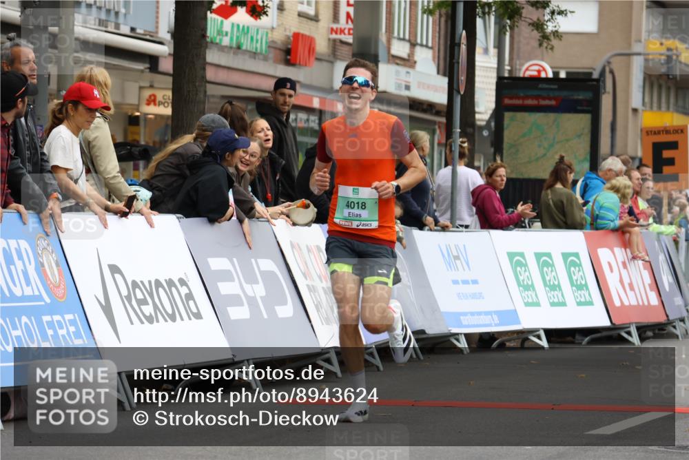 21.09.2025 - PSD Bank Halbmarathon Strokosch-Dieckow http://msf.ph/oto/8943624 21.09.2025 11:17:58 Ziel 1803, 4018 meine-sportfotos.de