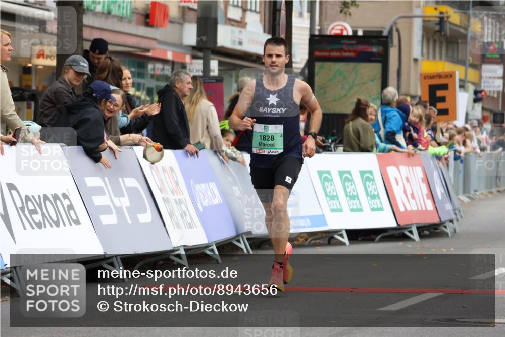 21.09.2025 - PSD Bank Halbmarathon Strokosch-Dieckow http://msf.ph/oto/8943656 21.09.2025 11:18:26 Ziel 1828 meine-sportfotos.de