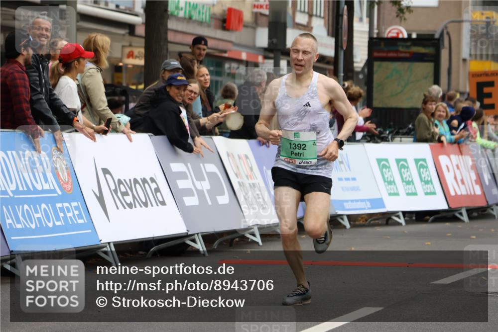 21.09.2025 - PSD Bank Halbmarathon Strokosch-Dieckow http://msf.ph/oto/8943706 21.09.2025 11:18:52 Ziel 1307, 1392 meine-sportfotos.de