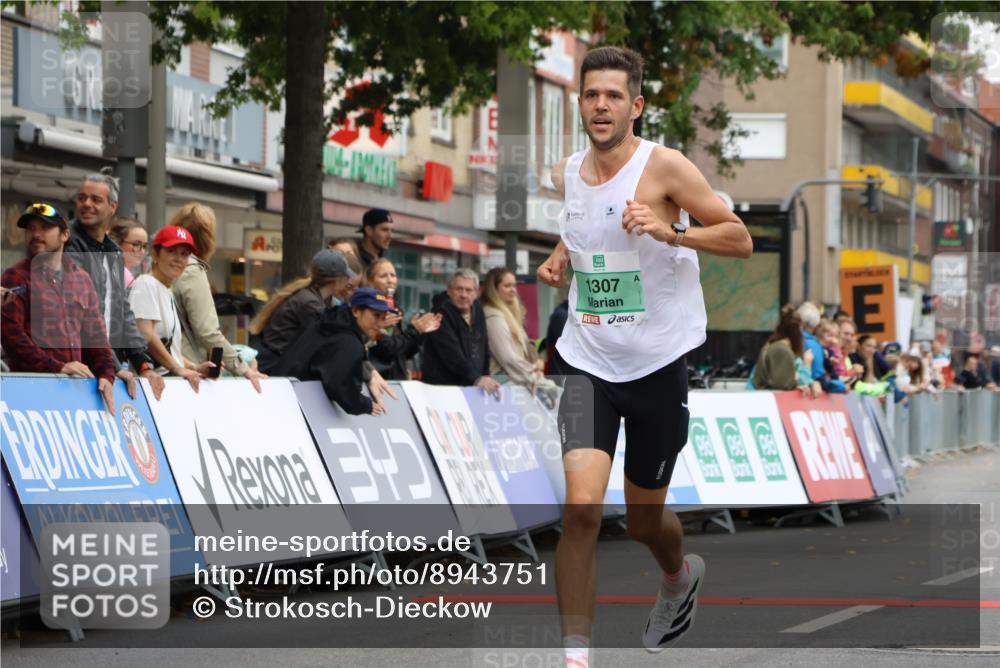 21.09.2025 - PSD Bank Halbmarathon Strokosch-Dieckow http://msf.ph/oto/8943751 21.09.2025 11:19:01 Ziel 1307, 1392 meine-sportfotos.de