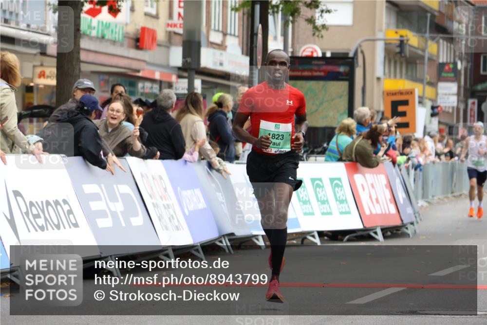 21.09.2025 - PSD Bank Halbmarathon Strokosch-Dieckow http://msf.ph/oto/8943799 21.09.2025 11:19:58 Ziel 1799, 1823 meine-sportfotos.de