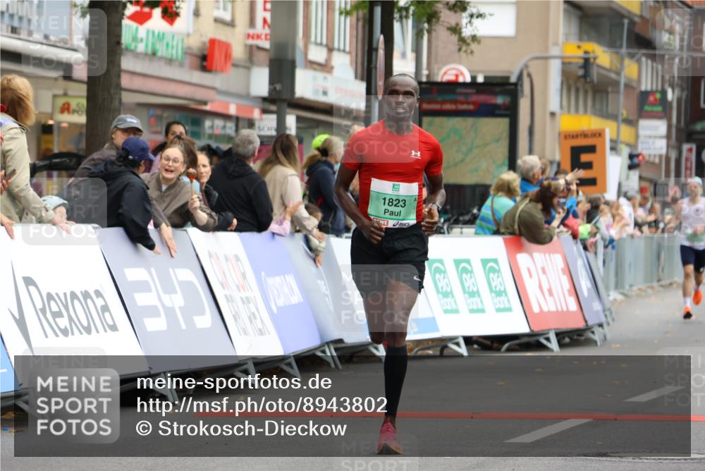21.09.2025 - PSD Bank Halbmarathon Strokosch-Dieckow http://msf.ph/oto/8943802 21.09.2025 11:19:58 Ziel 1799, 1823 meine-sportfotos.de