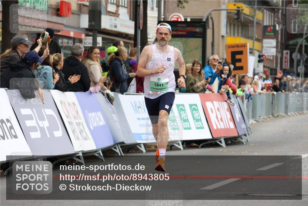 21.09.2025 - PSD Bank Halbmarathon Strokosch-Dieckow http://msf.ph/oto/8943805 21.09.2025 11:20:06 Ziel 1823, 1841 meine-sportfotos.de