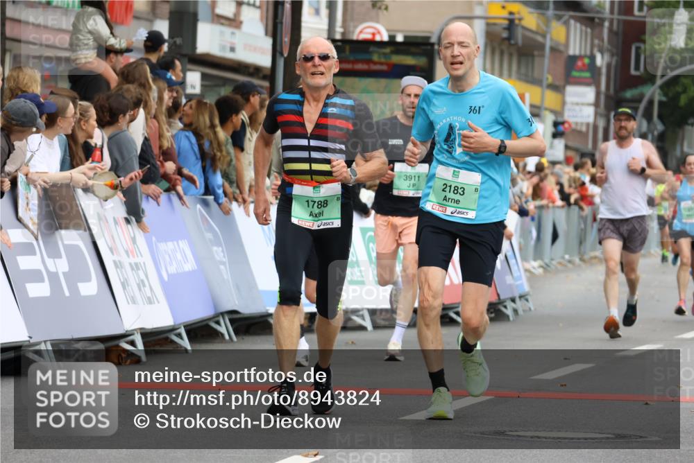 21.09.2025 - PSD Bank Halbmarathon Strokosch-Dieckow http://msf.ph/oto/8943824 21.09.2025 11:41:12 Ziel 1435, 1775, 1776, 1788, 2183, 2227, 3911, 4026 meine-sportfotos.de