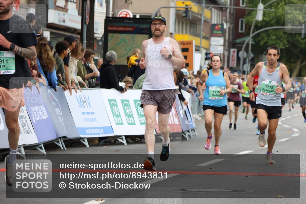 21.09.2025 - PSD Bank Halbmarathon Strokosch-Dieckow http://msf.ph/oto/8943831 21.09.2025 11:41:15 Ziel 1435, 1775, 1776, 1788, 2183, 2227, 3911, 4026 meine-sportfotos.de