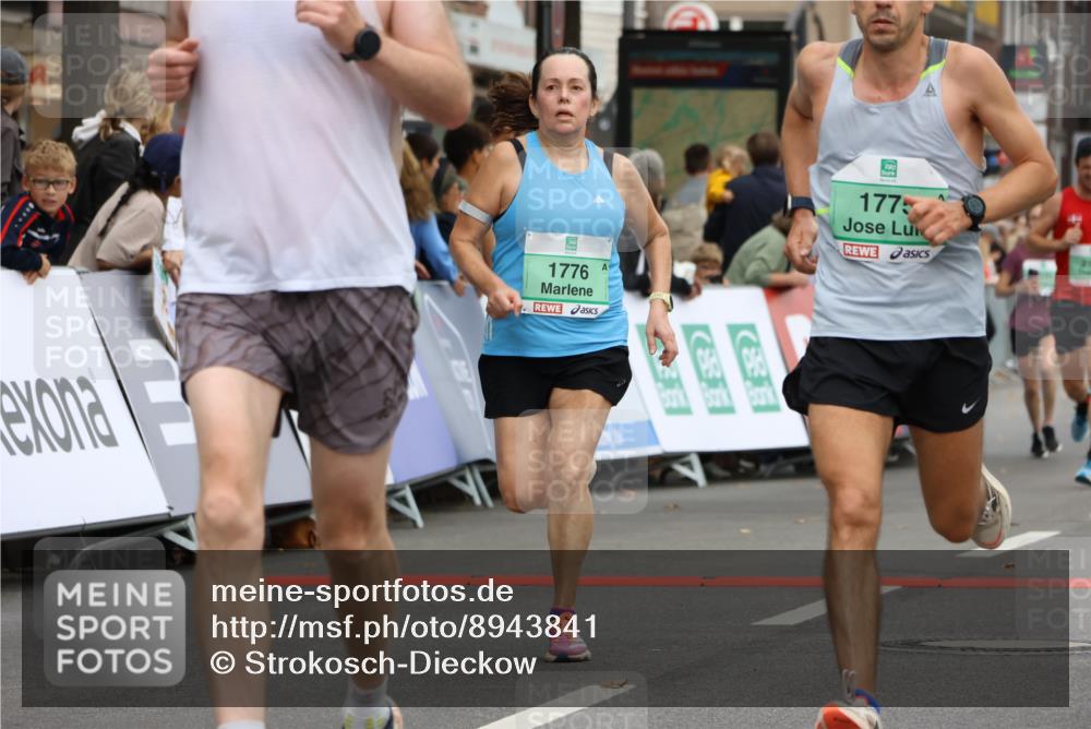 21.09.2025 - PSD Bank Halbmarathon Strokosch-Dieckow http://msf.ph/oto/8943841 21.09.2025 11:41:18 Ziel 1349, 1435, 1775, 1776, 1786, 1788, 1886, 2116, 2183, 2227, 3911, 4026 meine-sportfotos.de