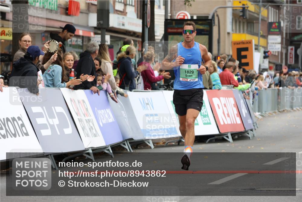 21.09.2025 - PSD Bank Halbmarathon Strokosch-Dieckow http://msf.ph/oto/8943862 21.09.2025 11:20:39 Ziel 1440, 1829 meine-sportfotos.de