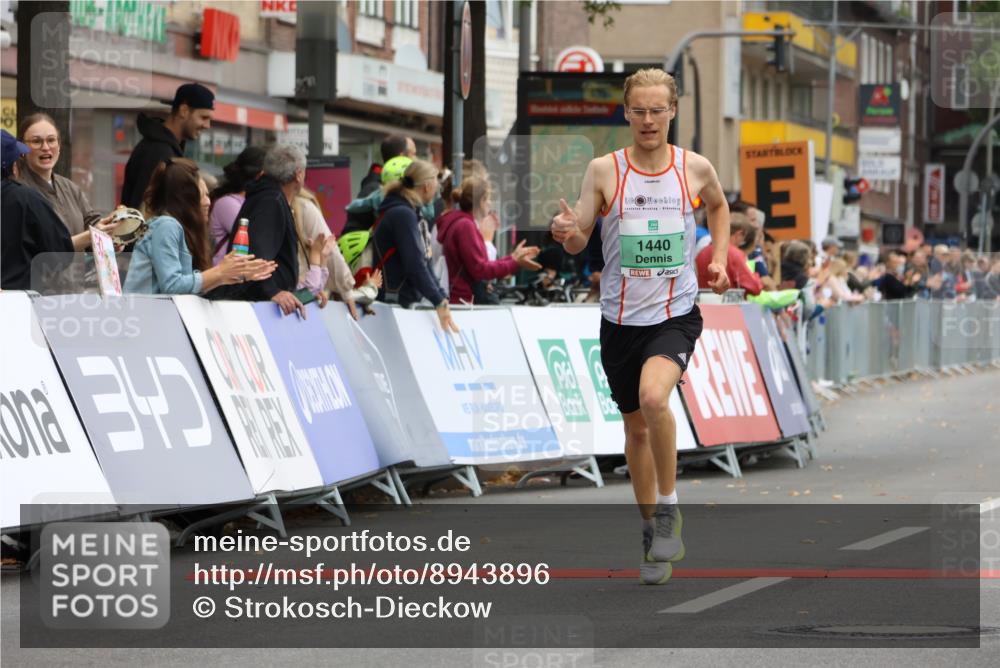 21.09.2025 - PSD Bank Halbmarathon Strokosch-Dieckow http://msf.ph/oto/8943896 21.09.2025 11:20:45 Ziel 1440, 1829, 1837 meine-sportfotos.de