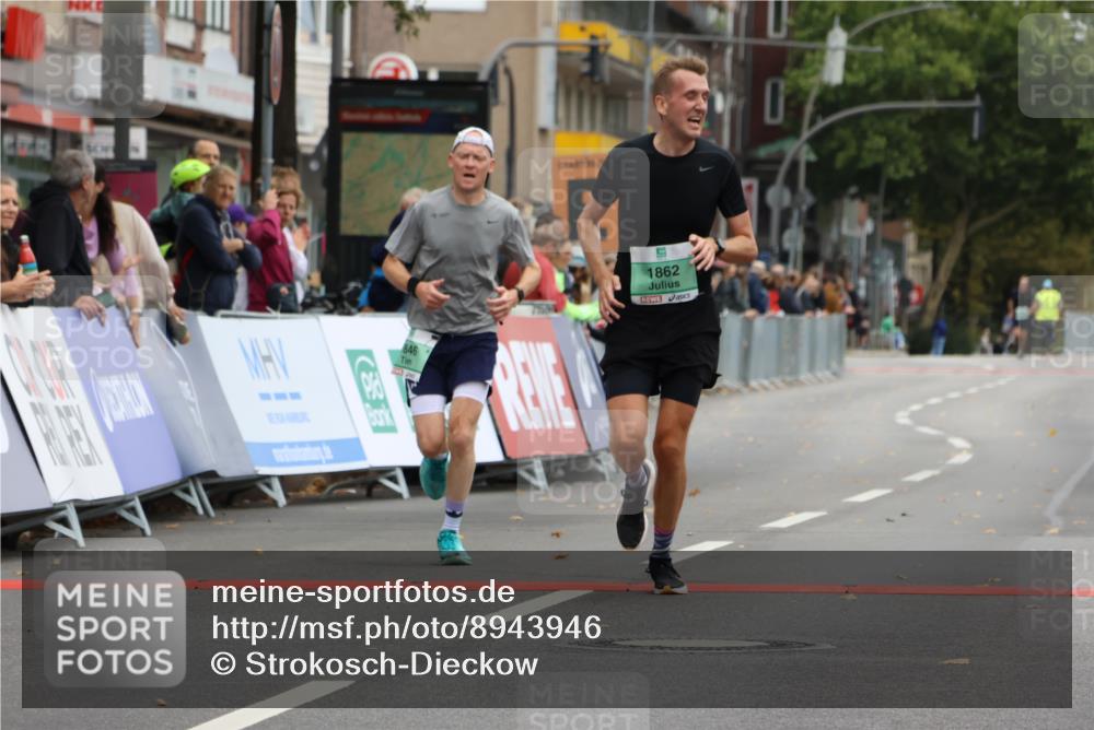 21.09.2025 - PSD Bank Halbmarathon Strokosch-Dieckow http://msf.ph/oto/8943946 21.09.2025 11:20:59 Ziel 1835, 1837, 1846, 1862 meine-sportfotos.de